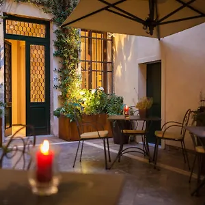 https://liassidi-wellness-suites.hotelinveneto.com