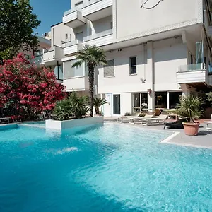 https://tordi-garden-hotel.emilia-romagnahotels.net